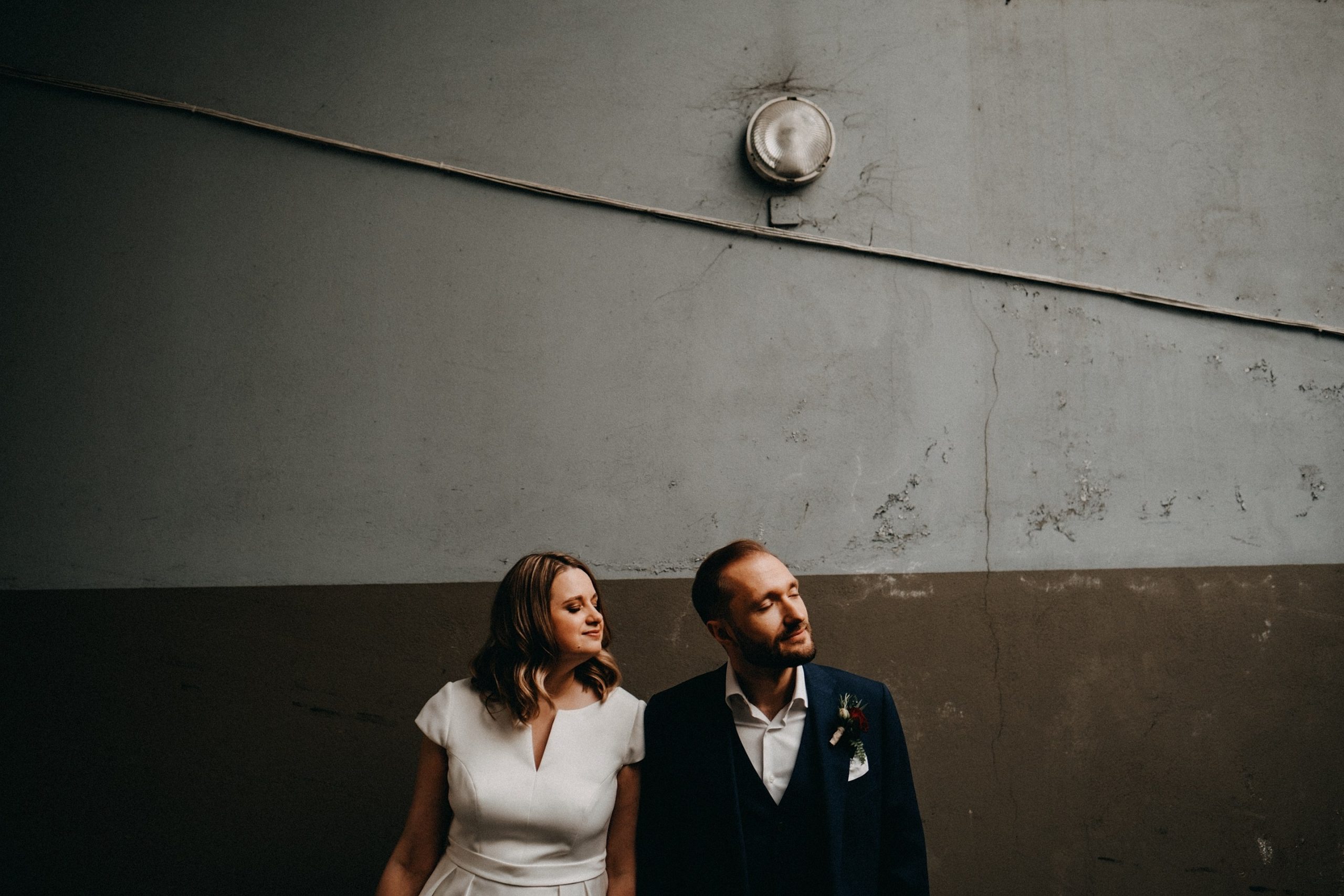 vestuvės jaunieji siena fotografas lempa šviestuvas laidas geriausias kaina šviesa kostiumas suknelė